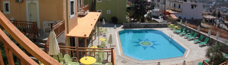 Perla Hotel Agia Pelagia  Exterior photo